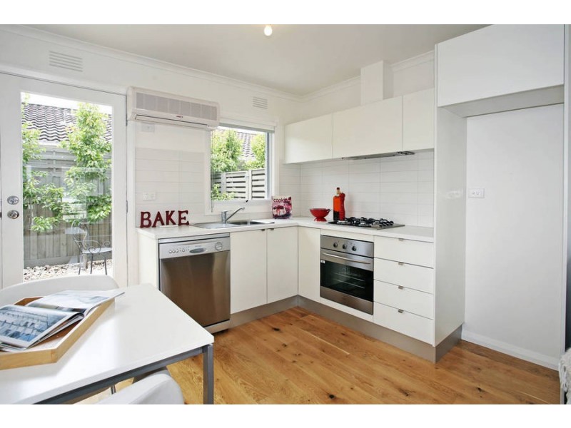 2/6-8 Stafford Street, Herne Hill VIC 3218