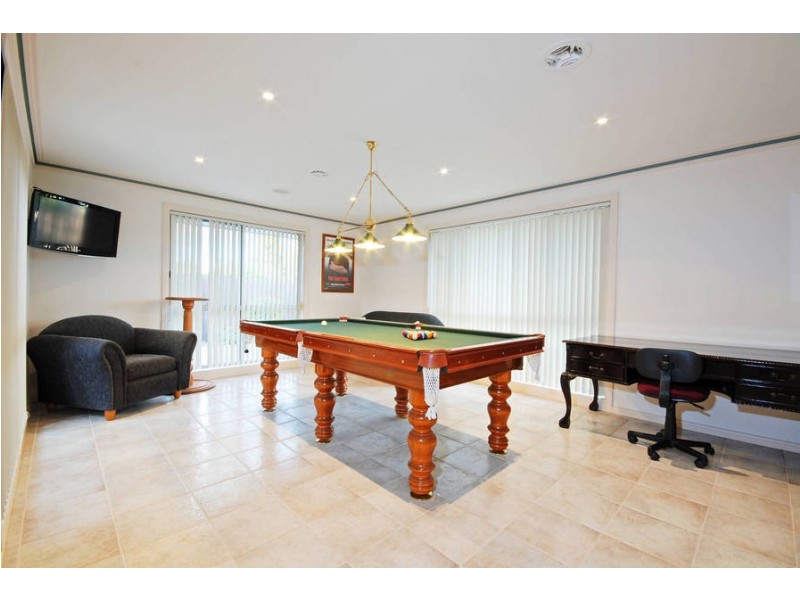 18 Skylark Court, Lara VIC 3212
