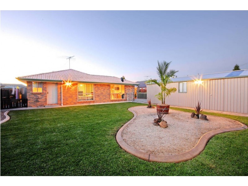 18 Skylark Court, Lara VIC 3212