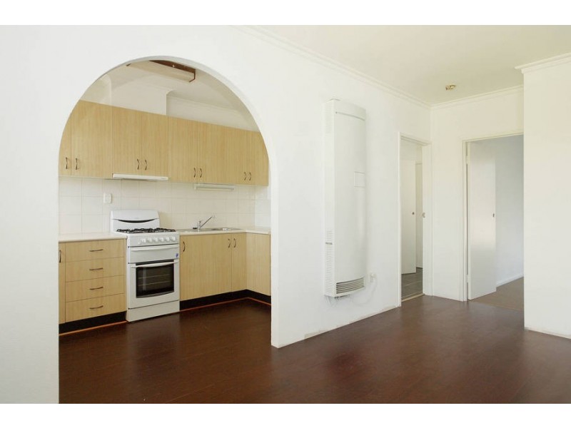 1/8 Heytesbury Street, Herne Hill VIC 3218