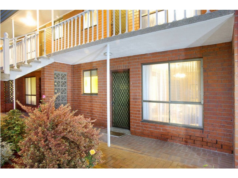 1/8 Heytesbury Street, Herne Hill VIC 3218