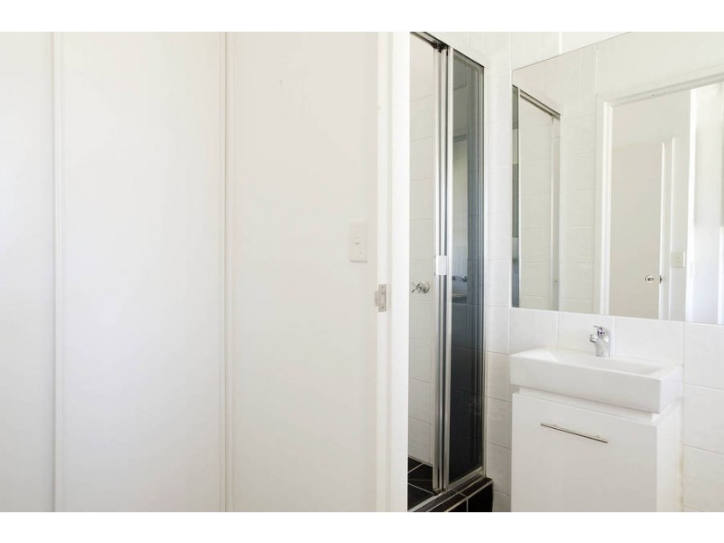 4/8 Heytesbury Street, Herne Hill VIC 3218