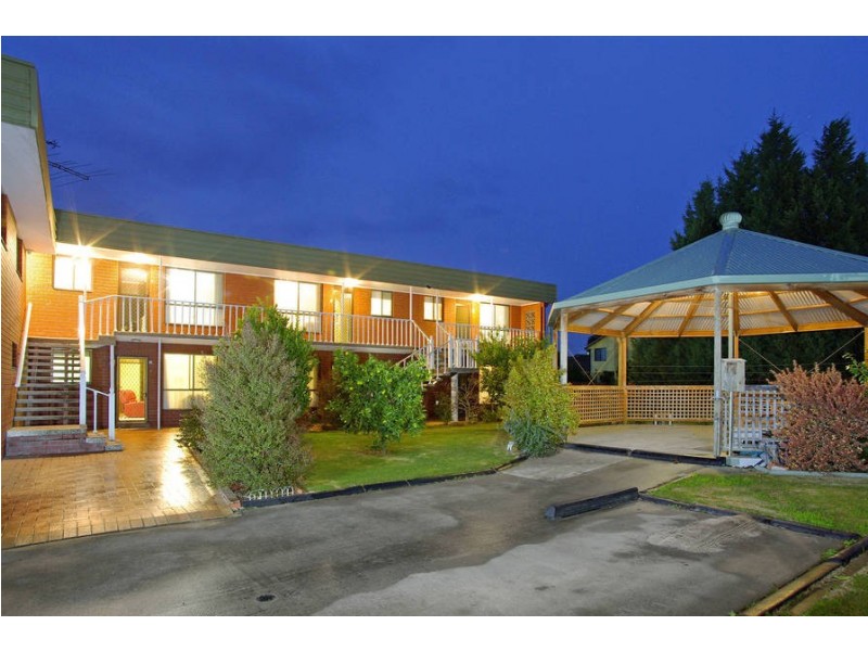 4/8 Heytesbury Street, Herne Hill VIC 3218