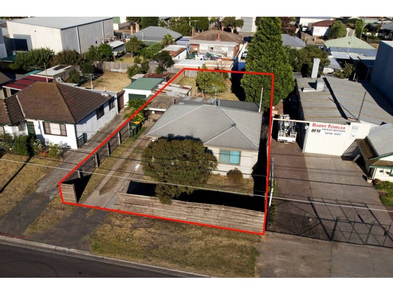 52 Douro Street, North Geelong VIC 3215