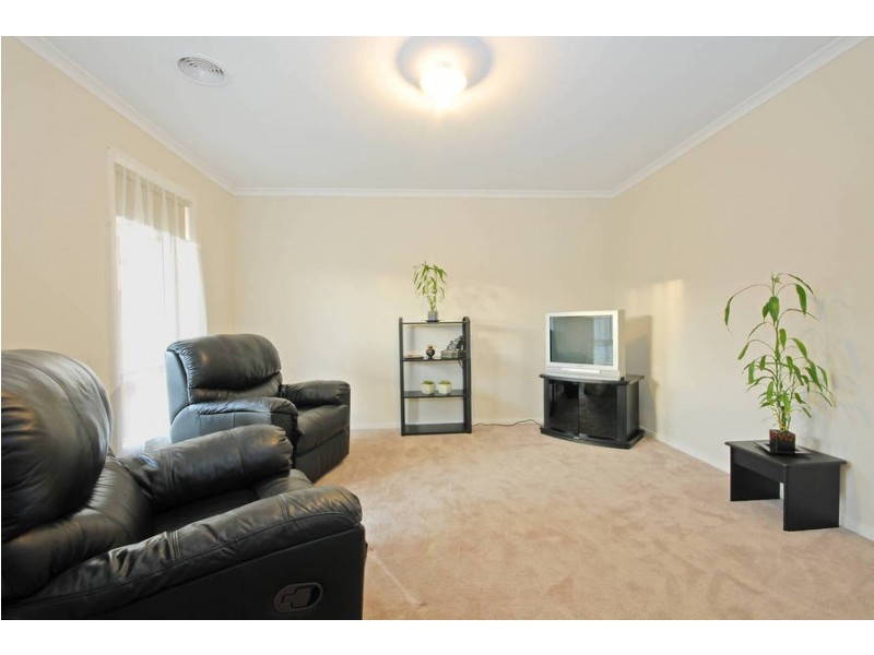 10 Morrow Crescent, Leopold VIC 3224