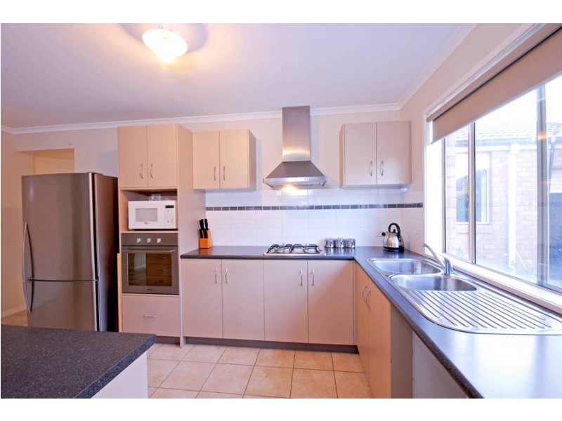 10 Morrow Crescent, Leopold VIC 3224