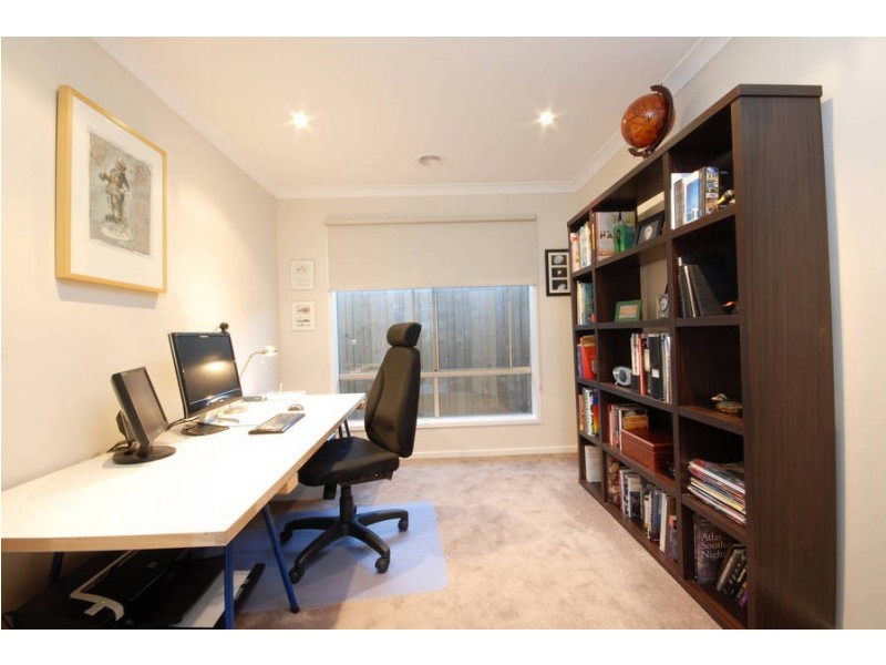 13 Grenache Drive, Waurn Ponds VIC 3216