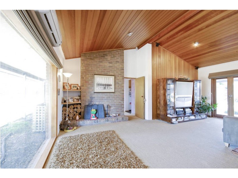 2 McCanns Road, Mount Duneed VIC 3216