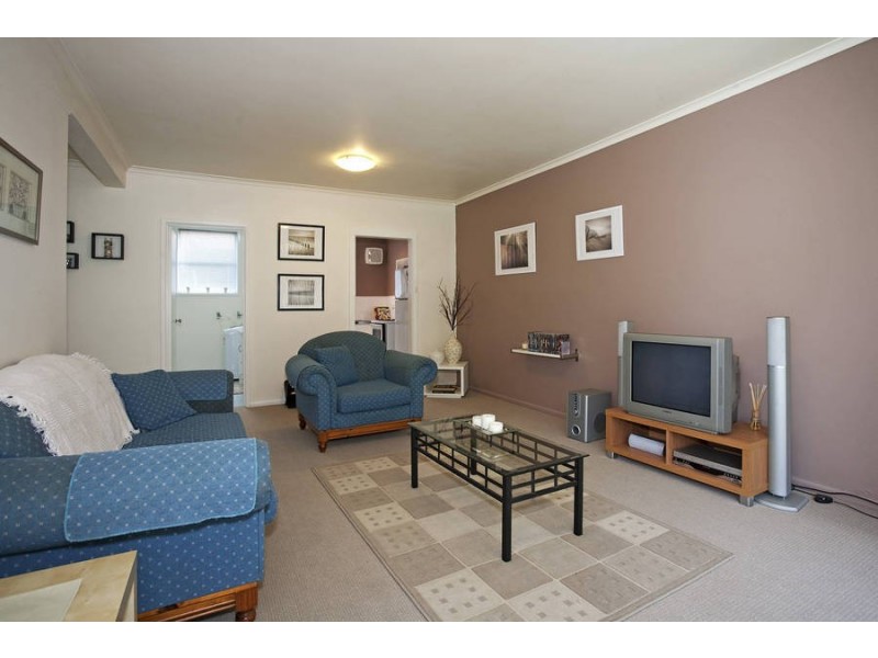 18/45 Barrabool Road, Highton VIC 3216