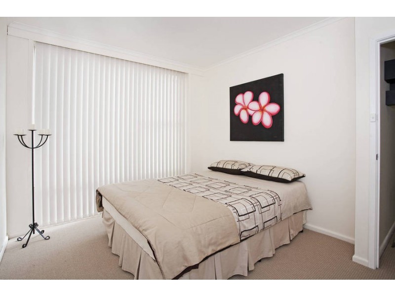 18/45 Barrabool Road, Highton VIC 3216