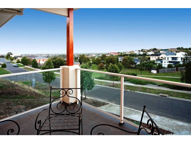 60 Kyeema Avenue, Highton VIC 3216