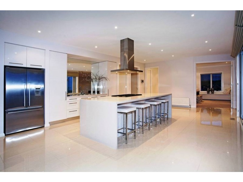 60 Kyeema Avenue, Highton VIC 3216