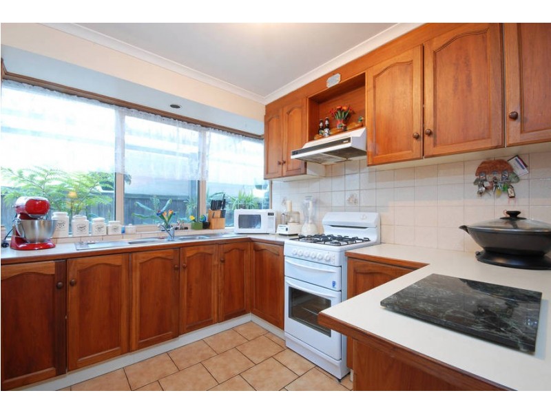 15 Cranbourne Drive, Corio VIC 3214