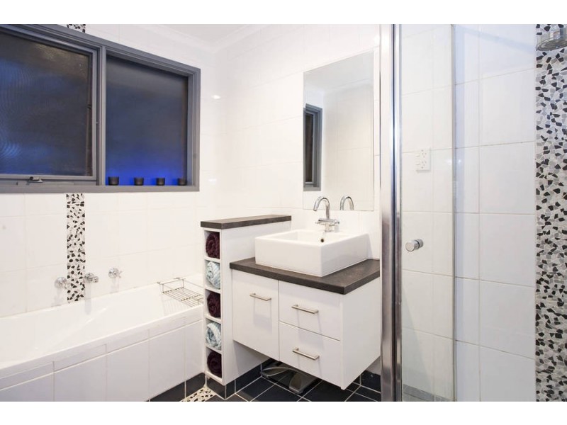 9 Jacaranda Place, Belmont VIC 3216