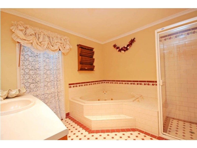 32 Leicester Mews, Leopold VIC 3224