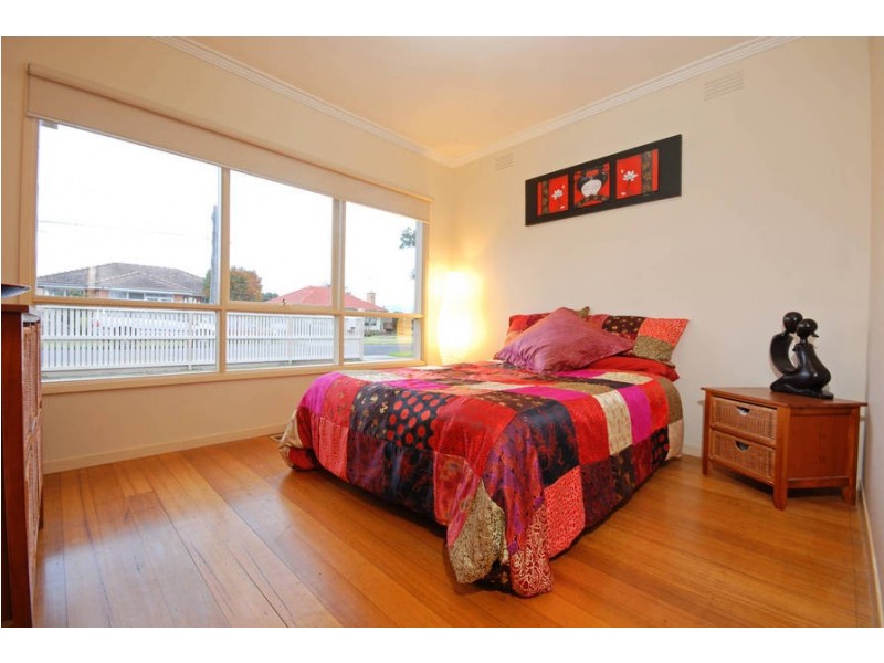 19 Charles Street, Newcomb VIC 3219