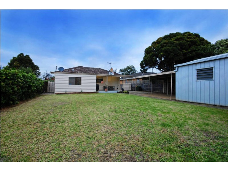 19 Charles Street, Newcomb VIC 3219