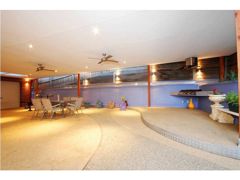 36 Victory Way, Highton VIC 3216