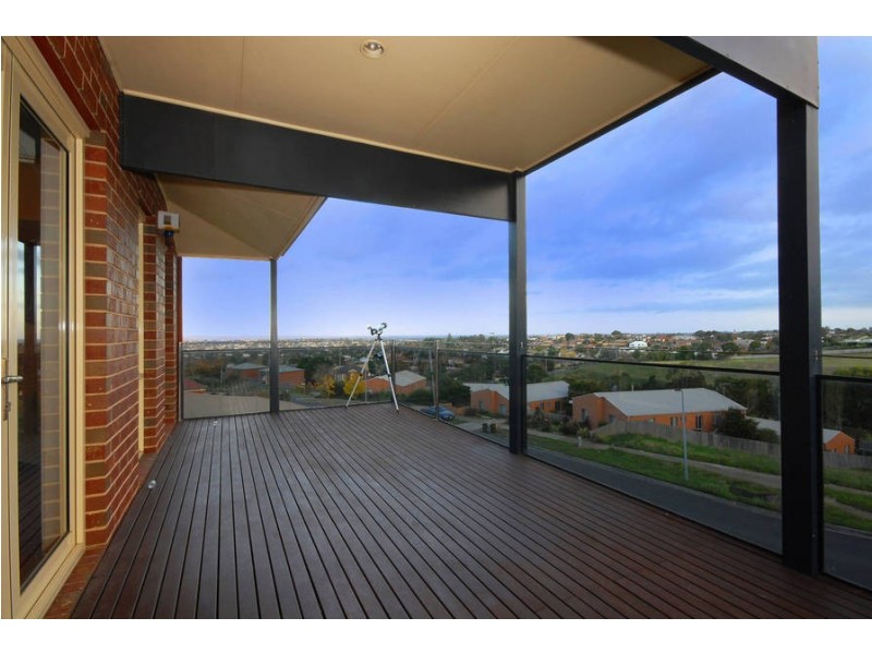 36 Victory Way, Highton VIC 3216