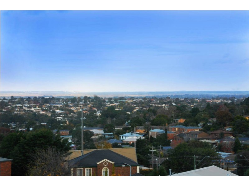 36 Victory Way, Highton VIC 3216