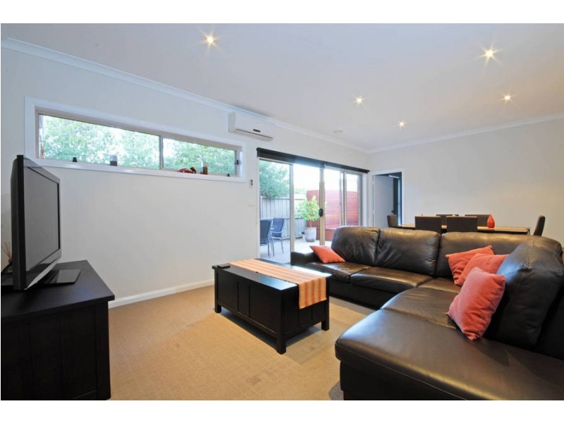 2/10 Anakie Road, Bell Park VIC 3215