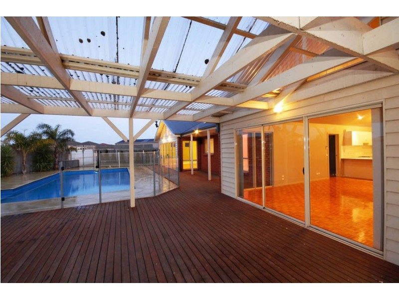 8 Alderley Court, Hamlyn Heights VIC 3215