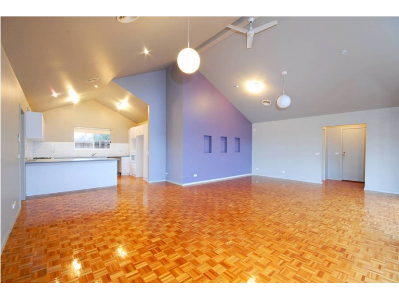 8 Alderley Court, Hamlyn Heights VIC 3215