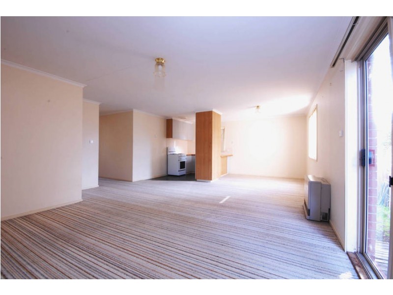 2/6 The Fairway, North Geelong VIC 3215