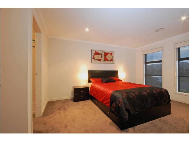 44 Newhaven Avenue, St Albans Park VIC 3219