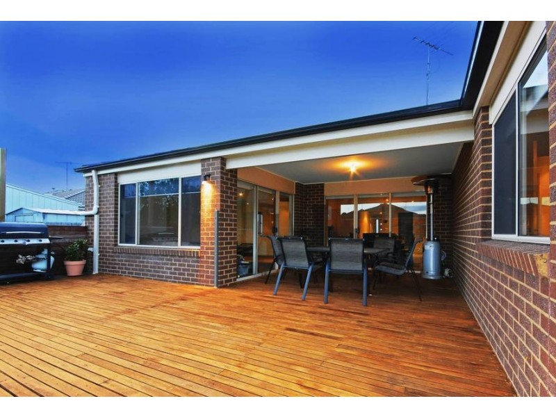 44 Newhaven Avenue, St Albans Park VIC 3219