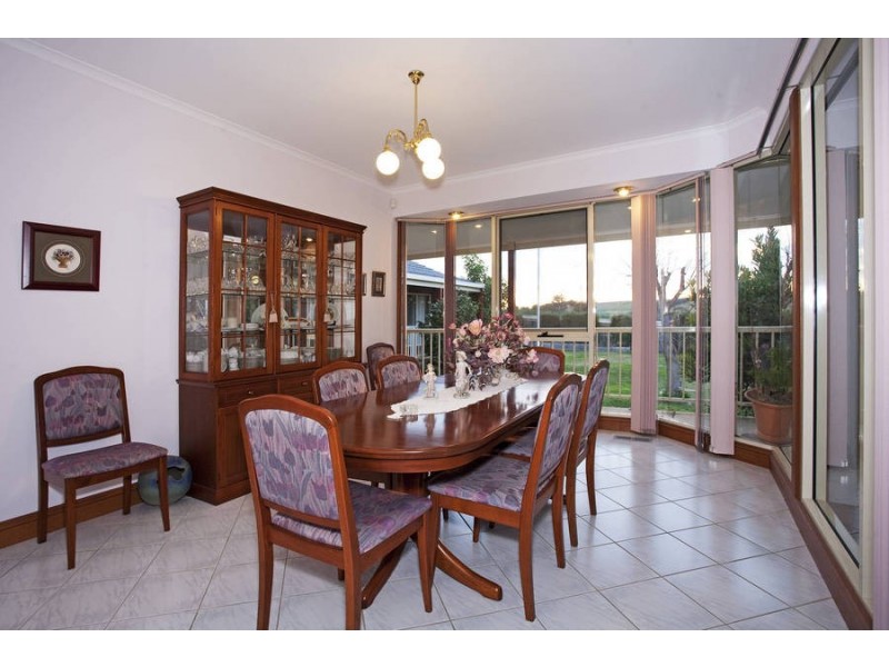 11 Bourbon Way, Waurn Ponds VIC 3216