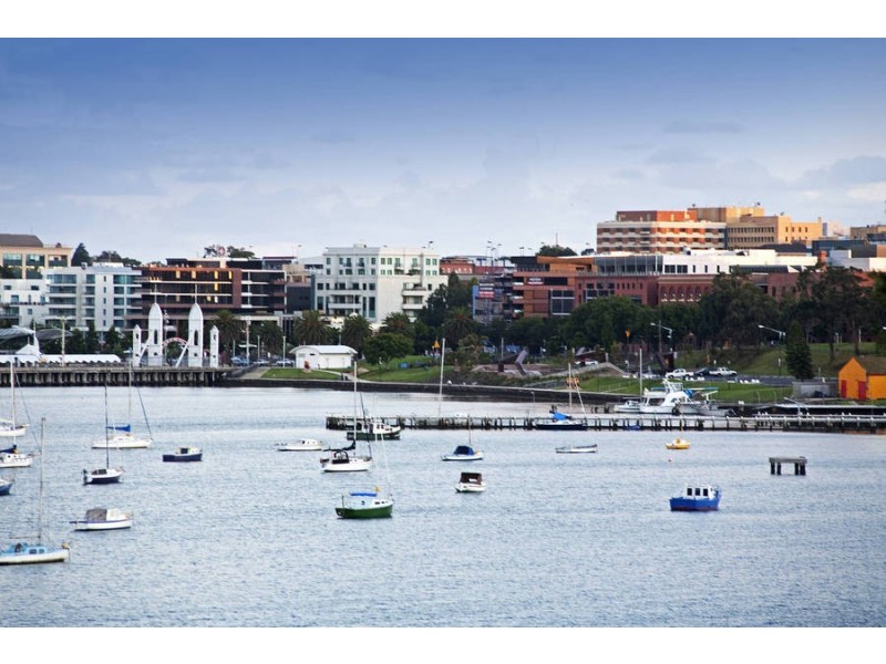 10/17A The Esplanade, Geelong VIC 3220