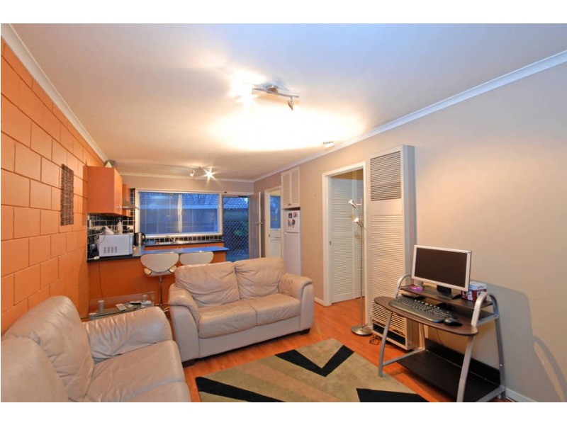 2/26 Fraser Street, Herne Hill VIC 3218