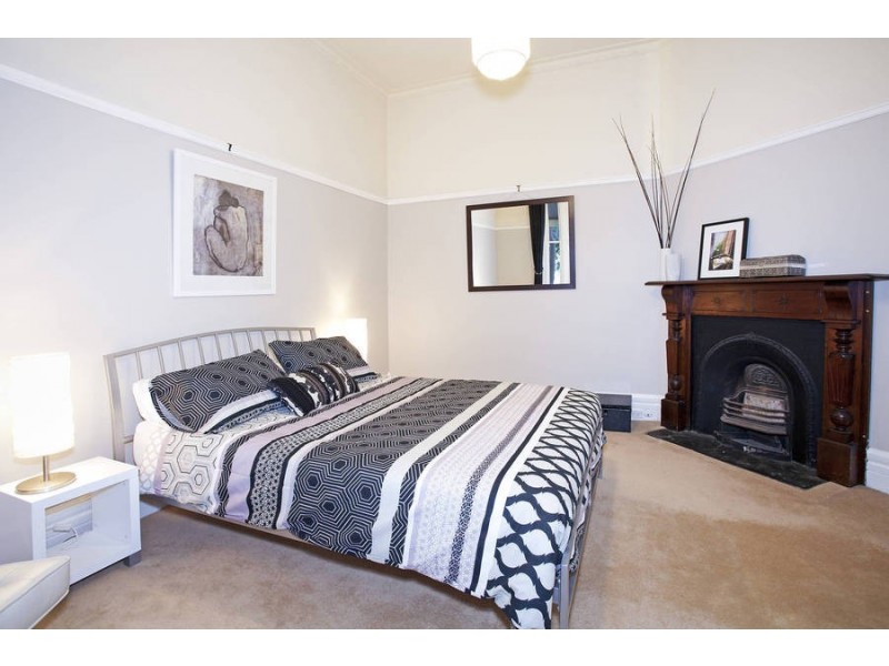 2 Buckland Avenue, Newtown VIC 3220