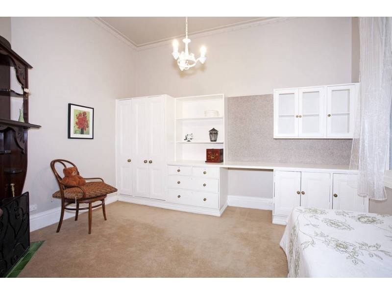 2 Buckland Avenue, Newtown VIC 3220