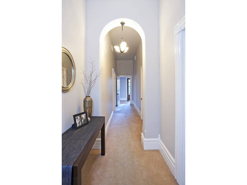 2 Buckland Avenue, Newtown VIC 3220