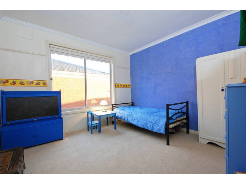 8 Elizabeth Street, St Albans Park VIC 3219