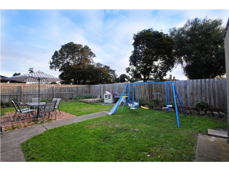 8 Elizabeth Street, St Albans Park VIC 3219