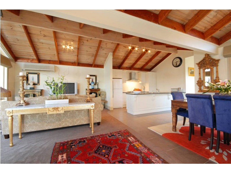 51 Fairview Avenue, Newtown VIC 3220