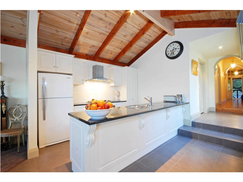 51 Fairview Avenue, Newtown VIC 3220