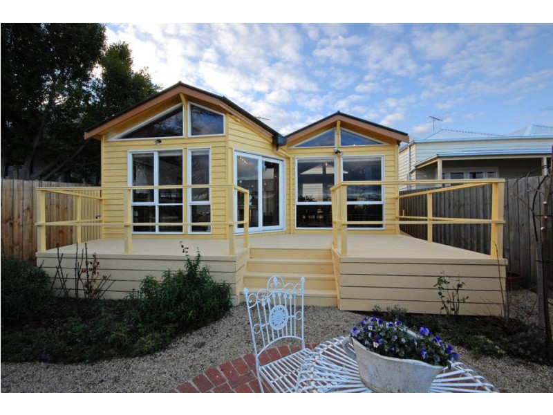 51 Fairview Avenue, Newtown VIC 3220