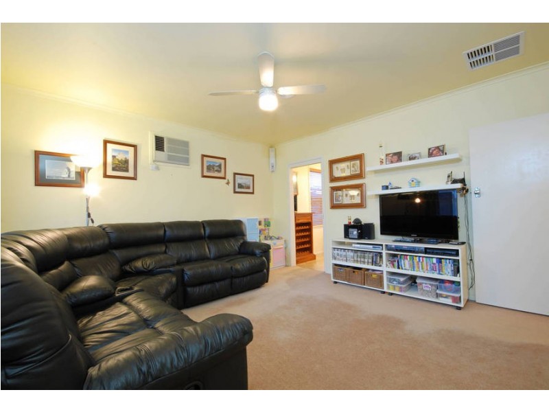 63 Neptune Avenue, Newcomb VIC 3219