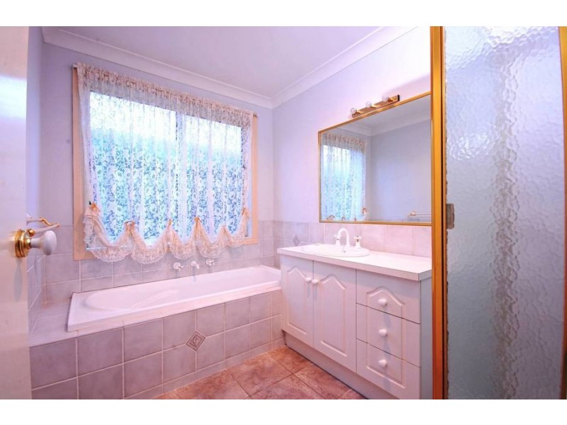 19 Param Street, Grovedale VIC 3216