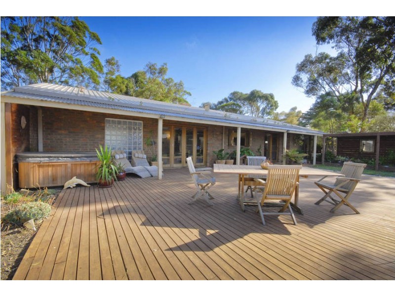2 McCanns Road, Mount Duneed VIC 3216