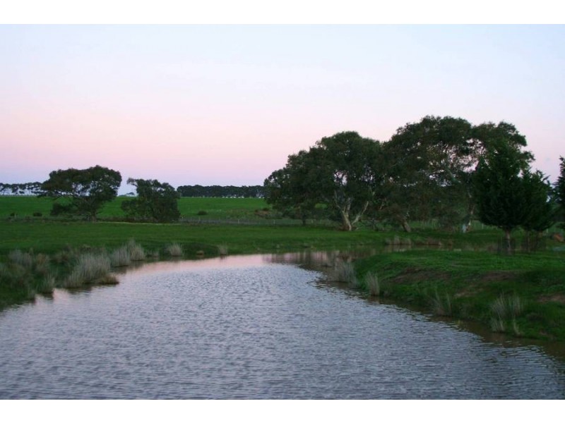 2 McCanns Road, Mount Duneed VIC 3216