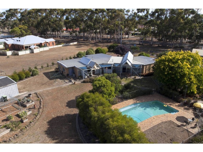 66 Kees Road, Lara VIC 3212