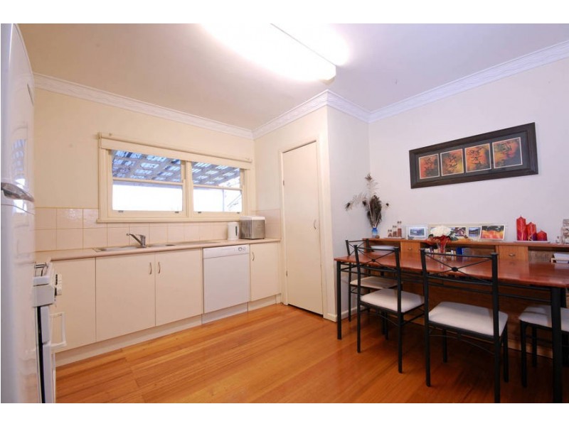 1 Woolvet Avenue, Belmont VIC 3216