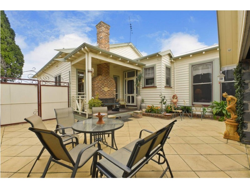 128 Church Street, Geelong West VIC 3218