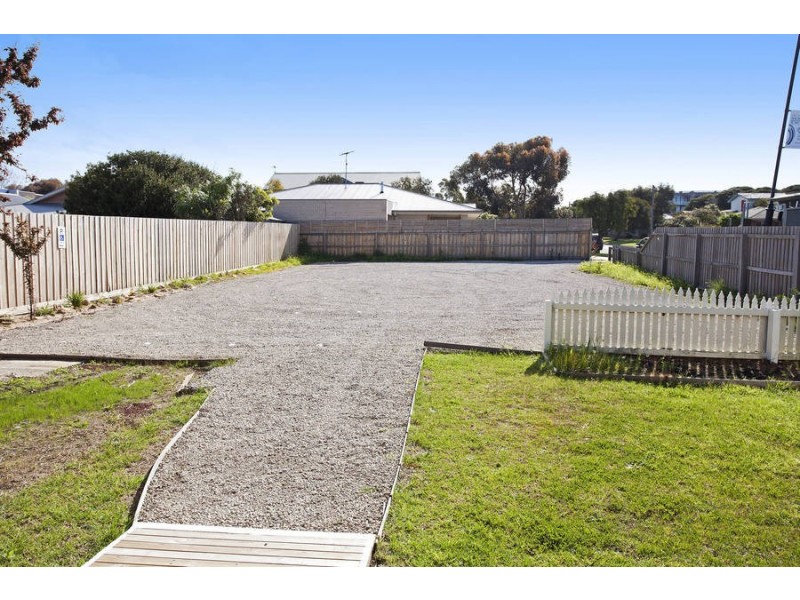 11 Pearl Street, Torquay VIC 3228
