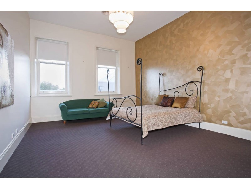 271 Pakington Street, Newtown VIC 3220